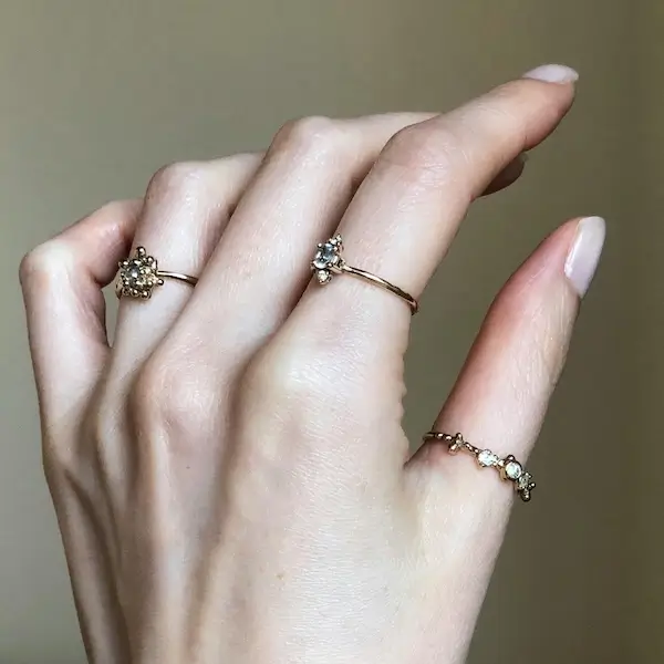 Handgjorda ringar i guld från Birgittas verkstad i Uppsala